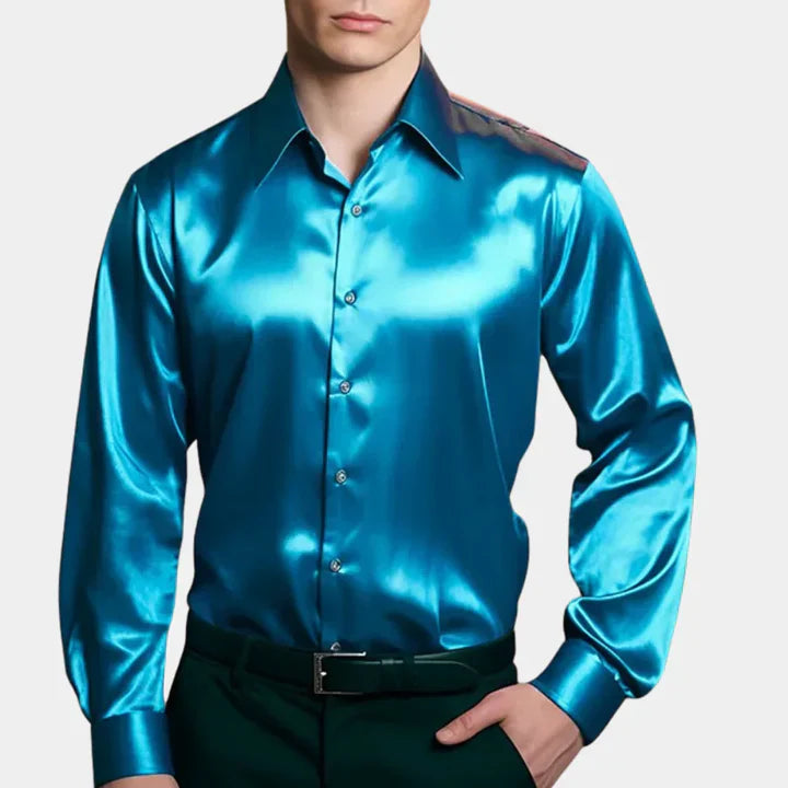 "Classic long sleeve men's stretch shirt in premium cotton blend, featuring a timeless collar and button-down front."