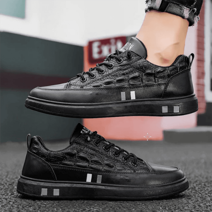 Men's Quilted Low-Top Leather Trainers