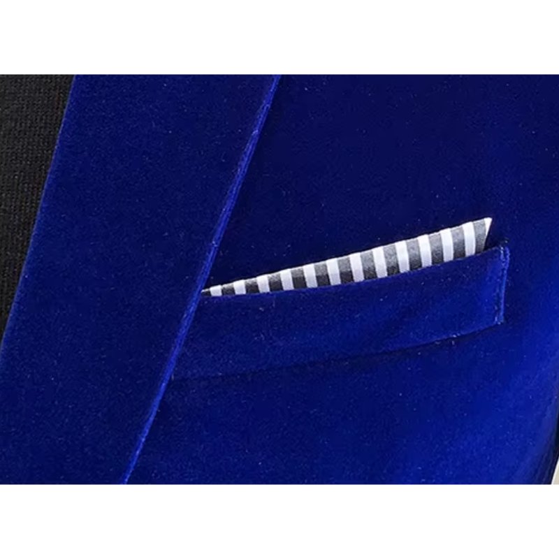 Elegant men's velvet blazer, slim fit with one button, in rich colors, perfect for formal occasions like weddings and galas.