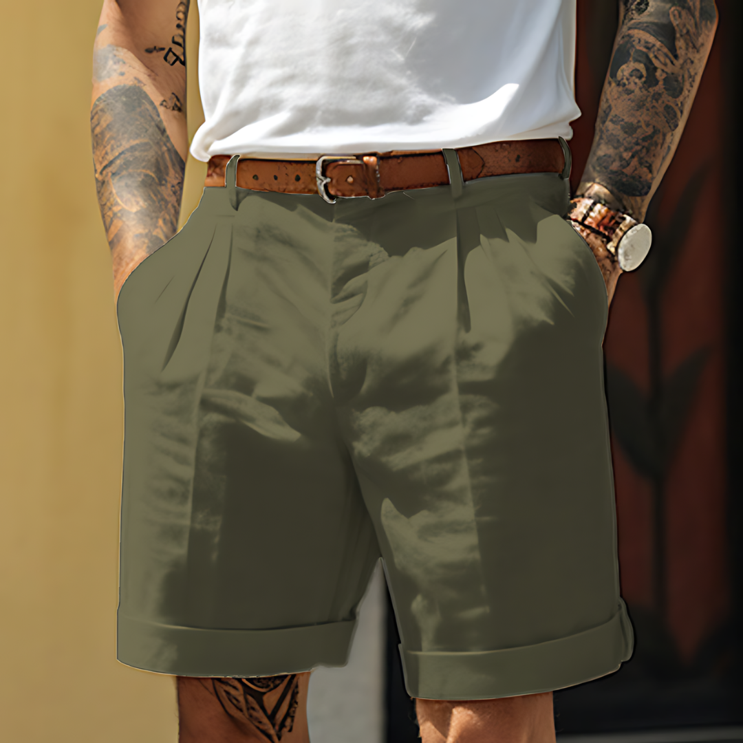 Men's casual elegant shorts, tailored fit, versatile for spring and summer. Sophisticated style, beige color, smart-casual lo