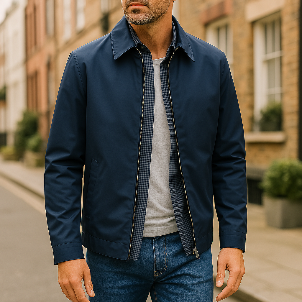 Men's casual lightweight windbreaker jacket, light and breathable, ideal for layering in transitional weather, sleek design.