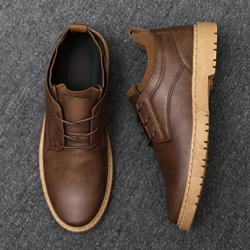 Men's classic brown leather non-slip lace-up shoes with stylish finish, perfect for smart-casual wear and autumn outfits.