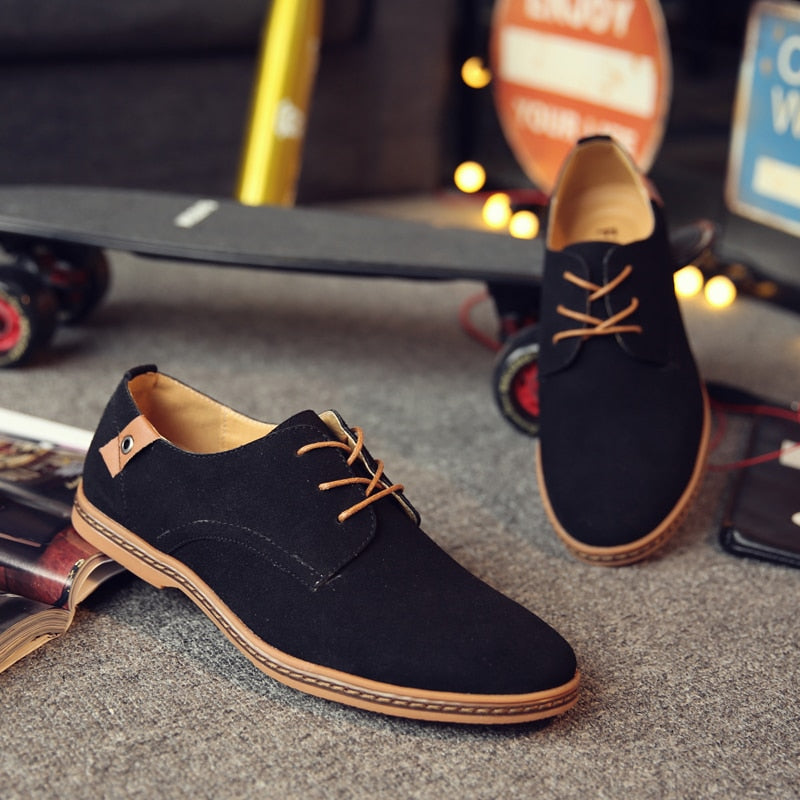 "Men's classic suede Oxford shoes, elegant design for versatility, perfect for formal and casual occasions."
