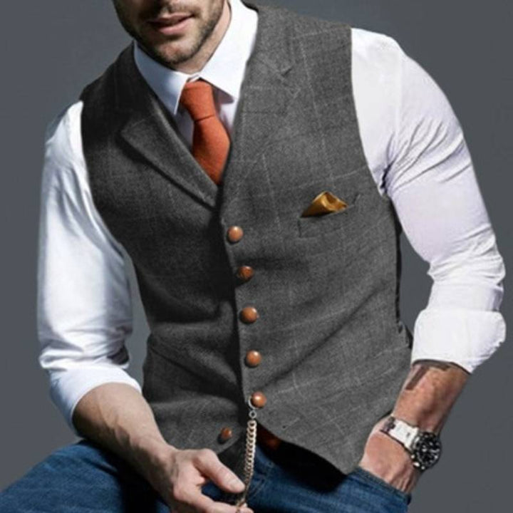 Men's elegant formal vest, classic colors, sleek design, perfect for business and formal events, versatile sophistication.