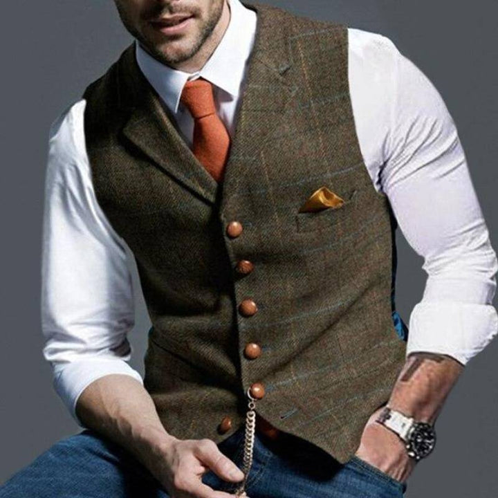 Men's elegant formal vest, classic colors, sleek design, perfect for business and formal events, versatile sophistication.