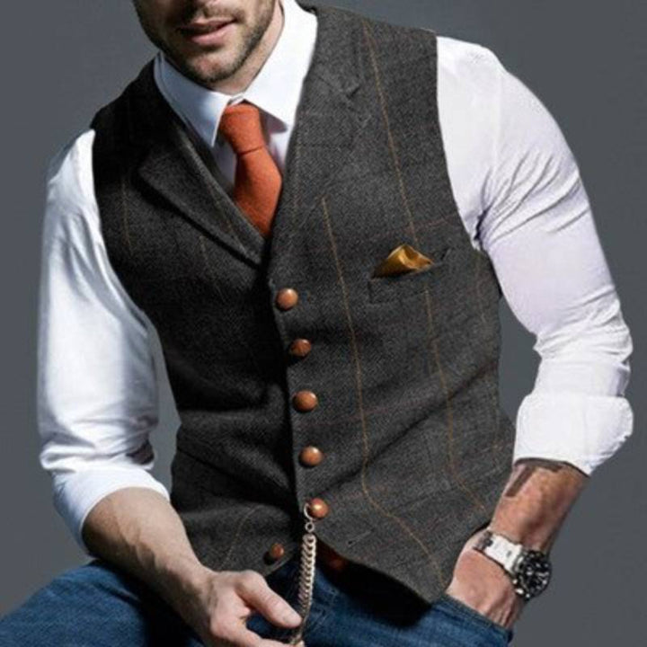 Men's elegant formal vest, classic colors, sleek design, perfect for business and formal events, versatile sophistication.