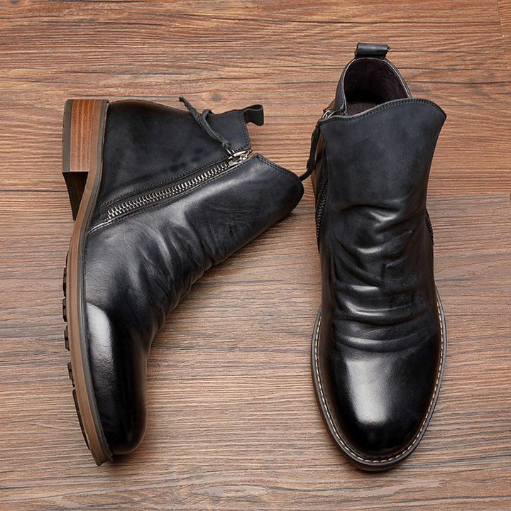 Men's fashionable zipper boots in brown with sleek design, side zipper closure, suitable for all seasons, ideal for men.