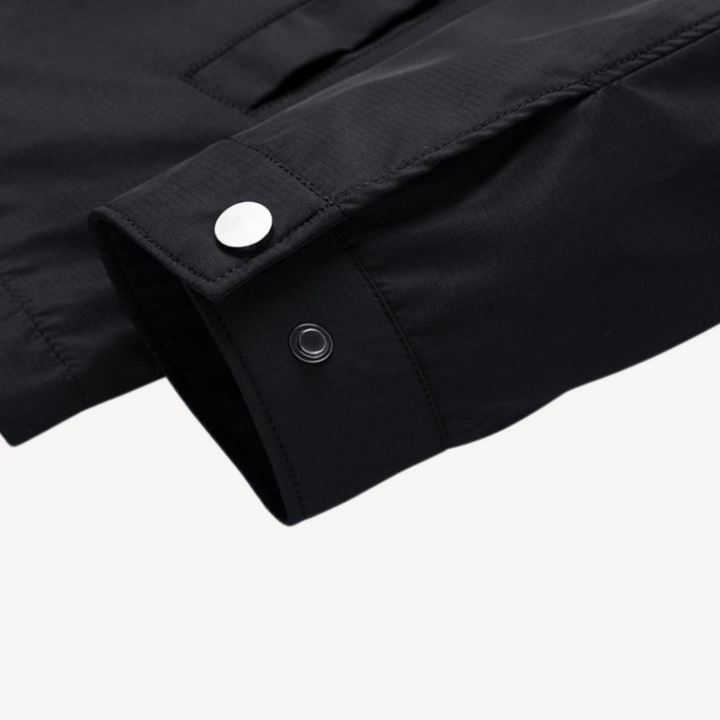 Men's lightweight cotton jacket with checkered lining, breathable fabric, functional pockets, ideal for smart-casual wear.