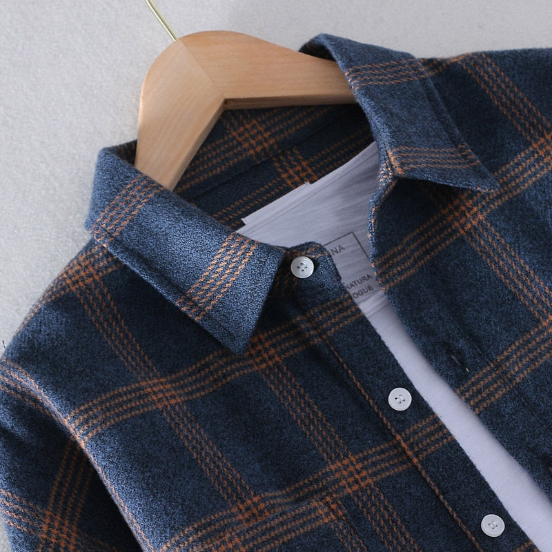 "Men's long sleeve blue checked shirt, classic style, versatile fit, suitable for casual and semi-formal occasions."