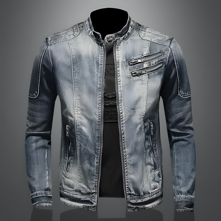 "Men's retro denim jacket with vintage wash, lightweight tailored fit, button-up front and functional pockets, classic style"