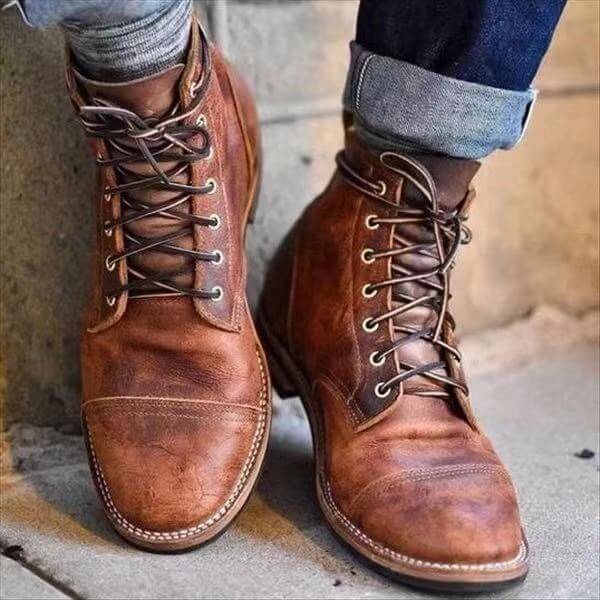 Stylish men's leather boots showcasing premium craftsmanship and versatile design for comfort and durability. Perfect footwea
