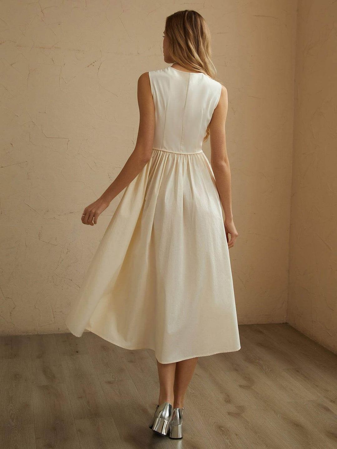 Women's Pleated Midi Dress