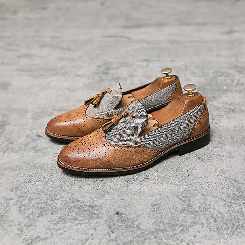 Men's Leather Pointed Loafers with Fringes