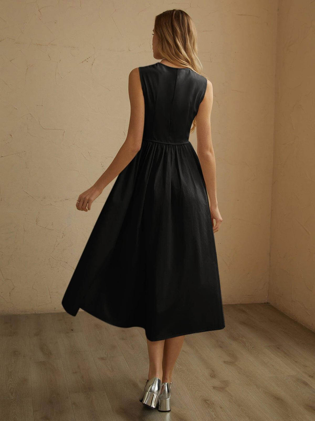 Women's Pleated Midi Dress