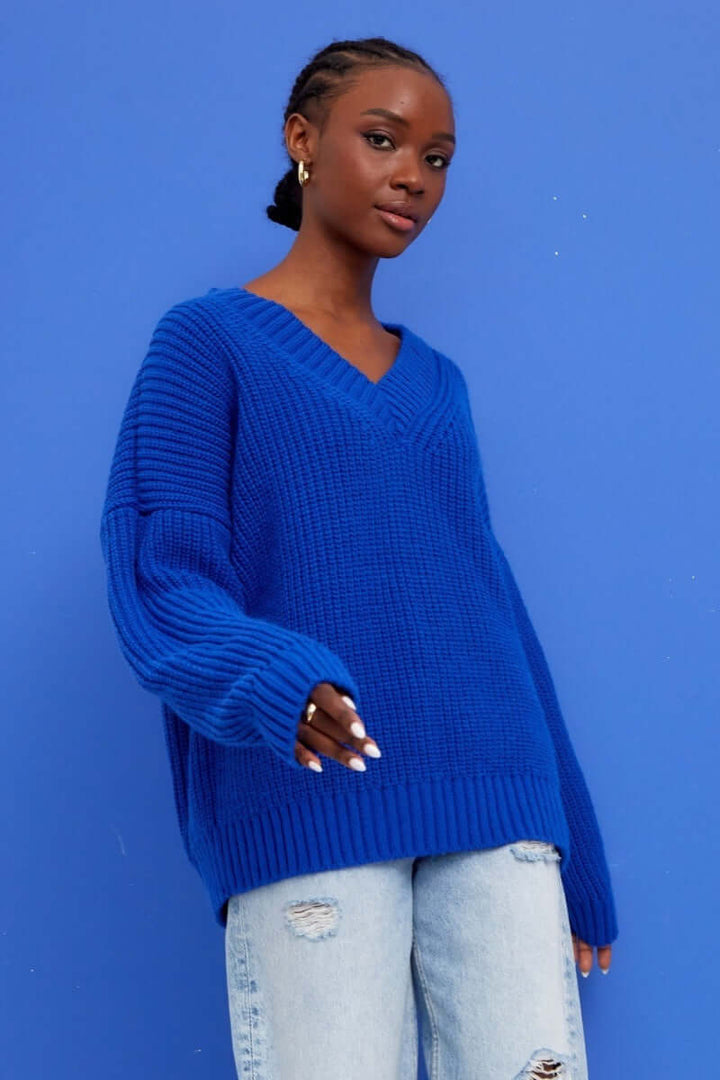 Women's chunky knit sweater V-neck oversize Fashionable Comfortable