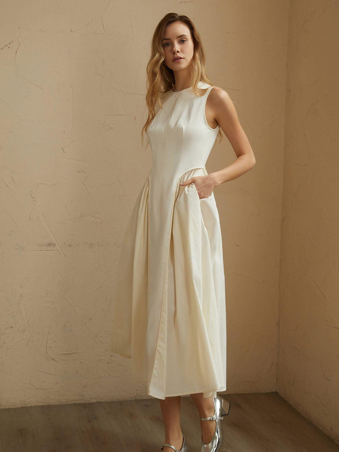 Women's Pleated Midi Dress