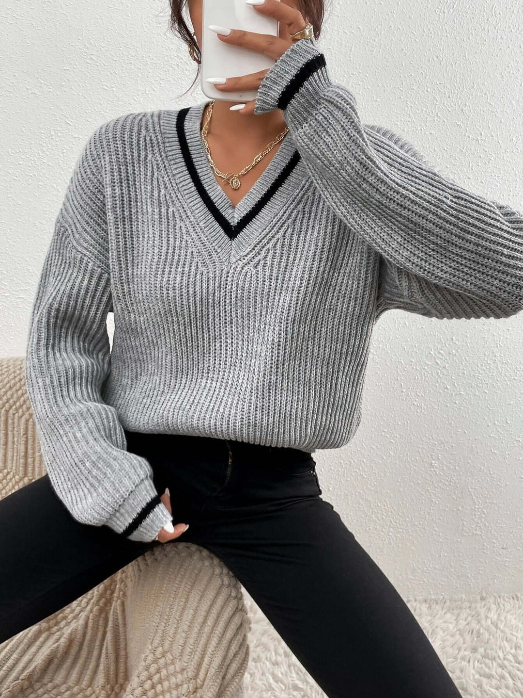 Women's Striped V-Neck Relaxed Fit Jumper