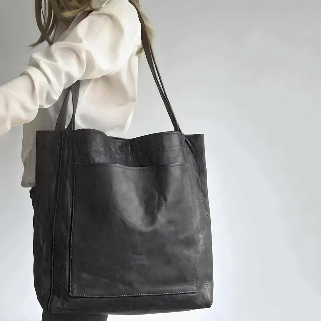 Vintage Leather Handbag - Timeless Chic