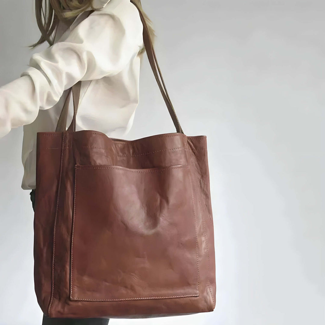 Vintage Leather Handbag - Timeless Chic