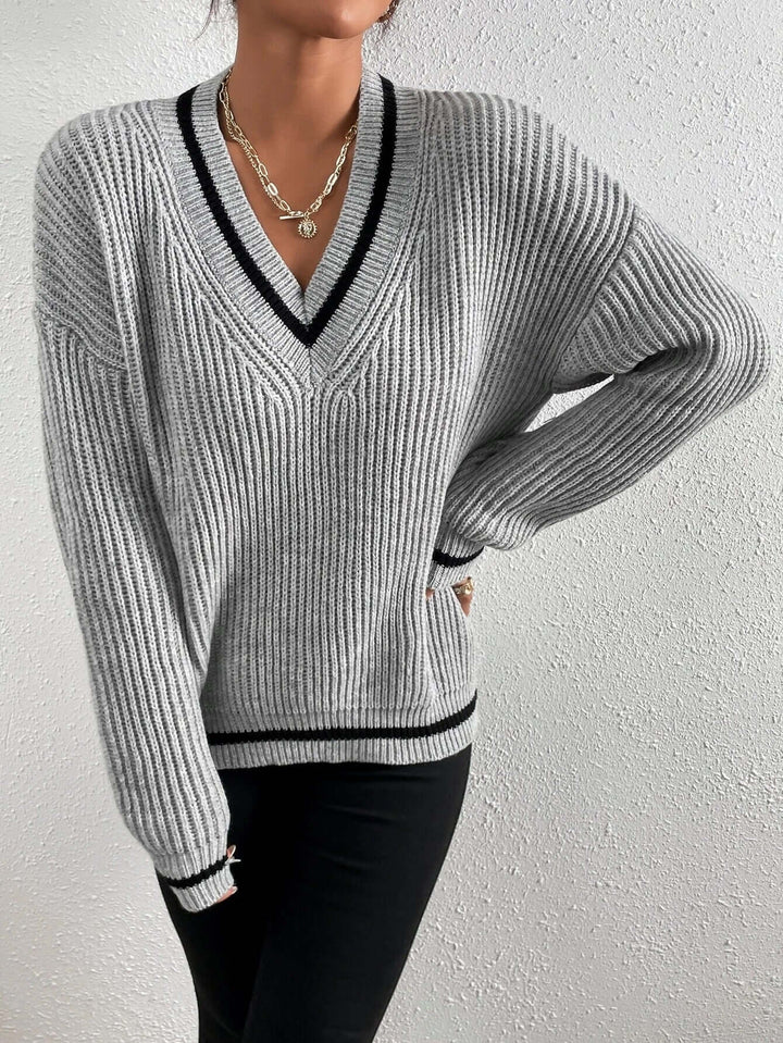 Women's Striped V-Neck Relaxed Fit Jumper
