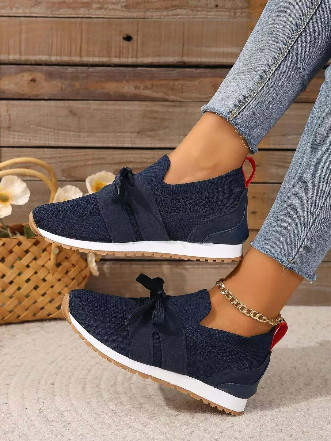 Women's Breathable Mesh Lace-Up Orthopedic Shoes