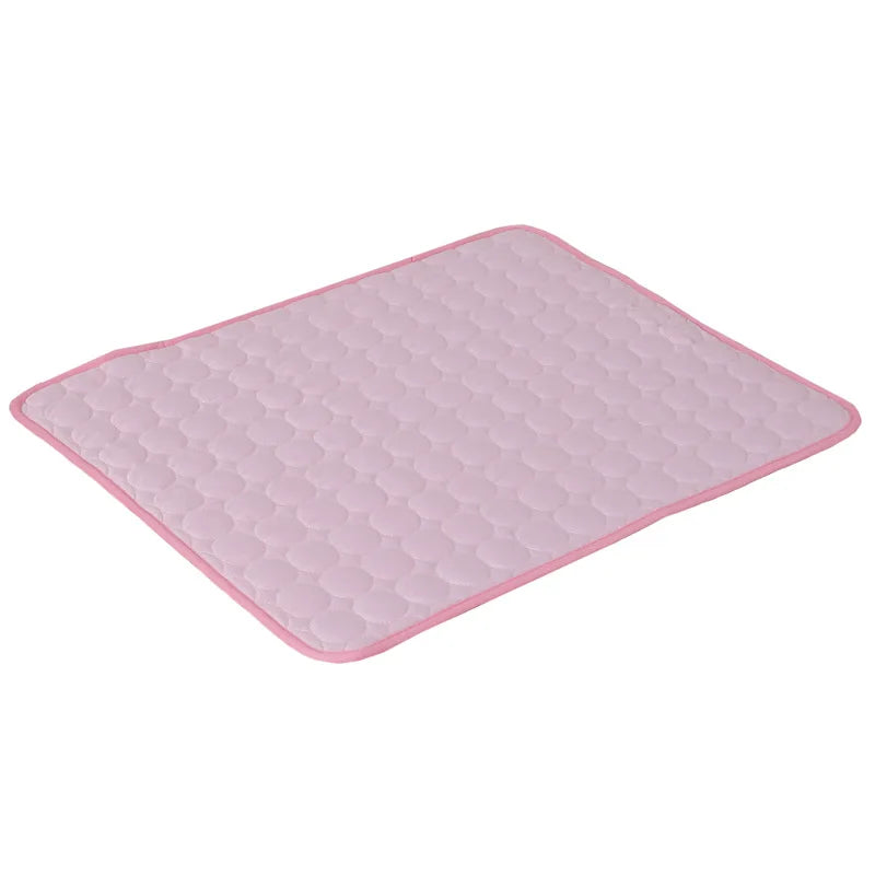 "Breathable cooling mat for pets with plush fabric, ideal for dogs & cats. Ensures comfort and heat relief during hot days."