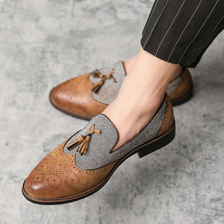 Men's Pointed Toe Fringe Sneakers