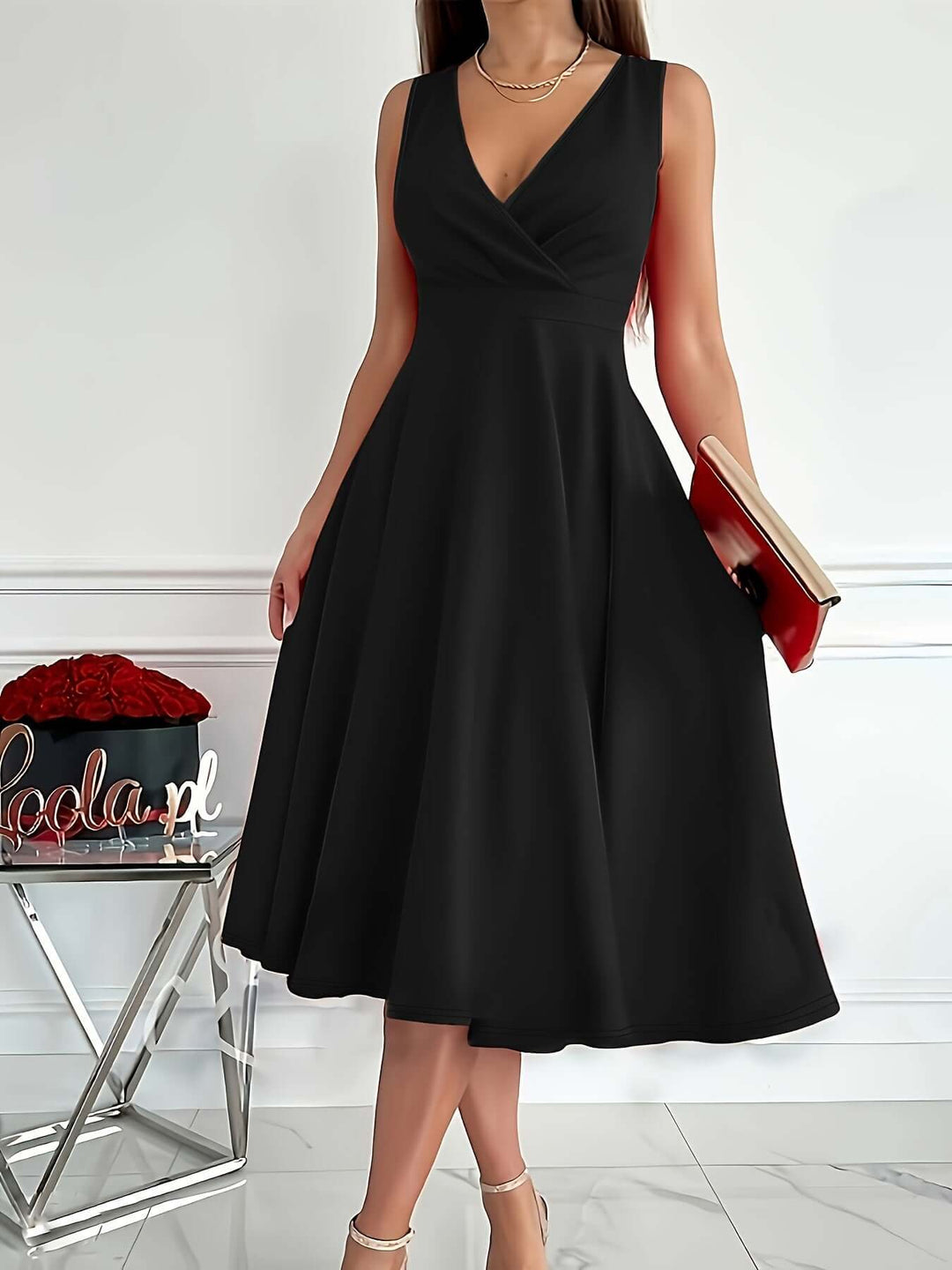 Women's Elegant V-Neck Midi Dress