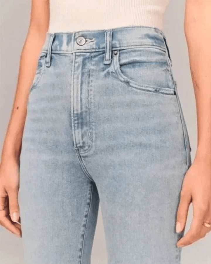 Women's Flared High-Waisted Jeans