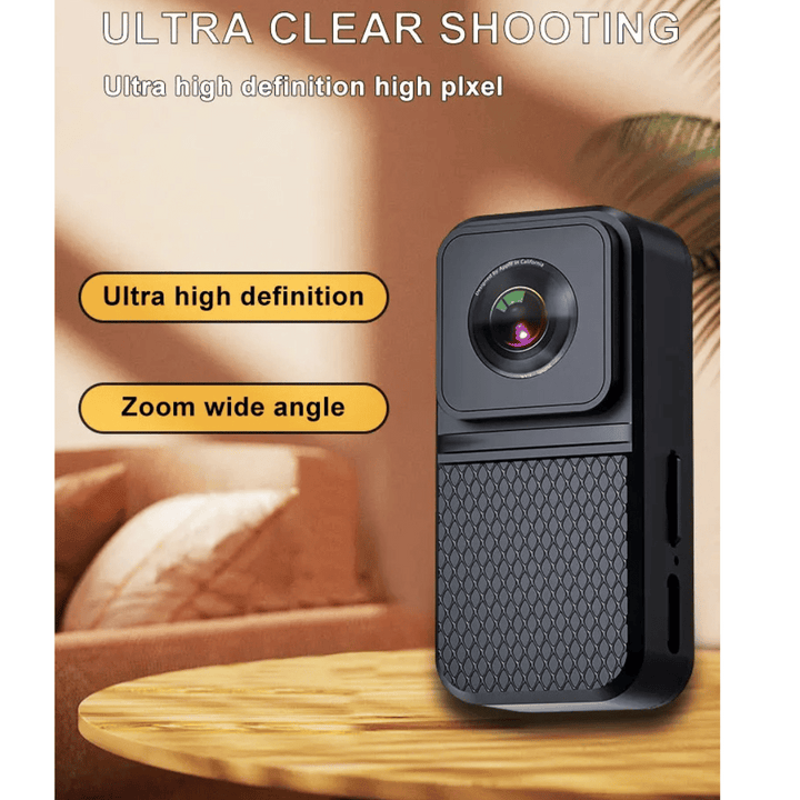 "HD Pet Collar Camera with 160° lens for dogs & cats, capturing adventures in 1080P. Lightweight, compact, easy to attach."