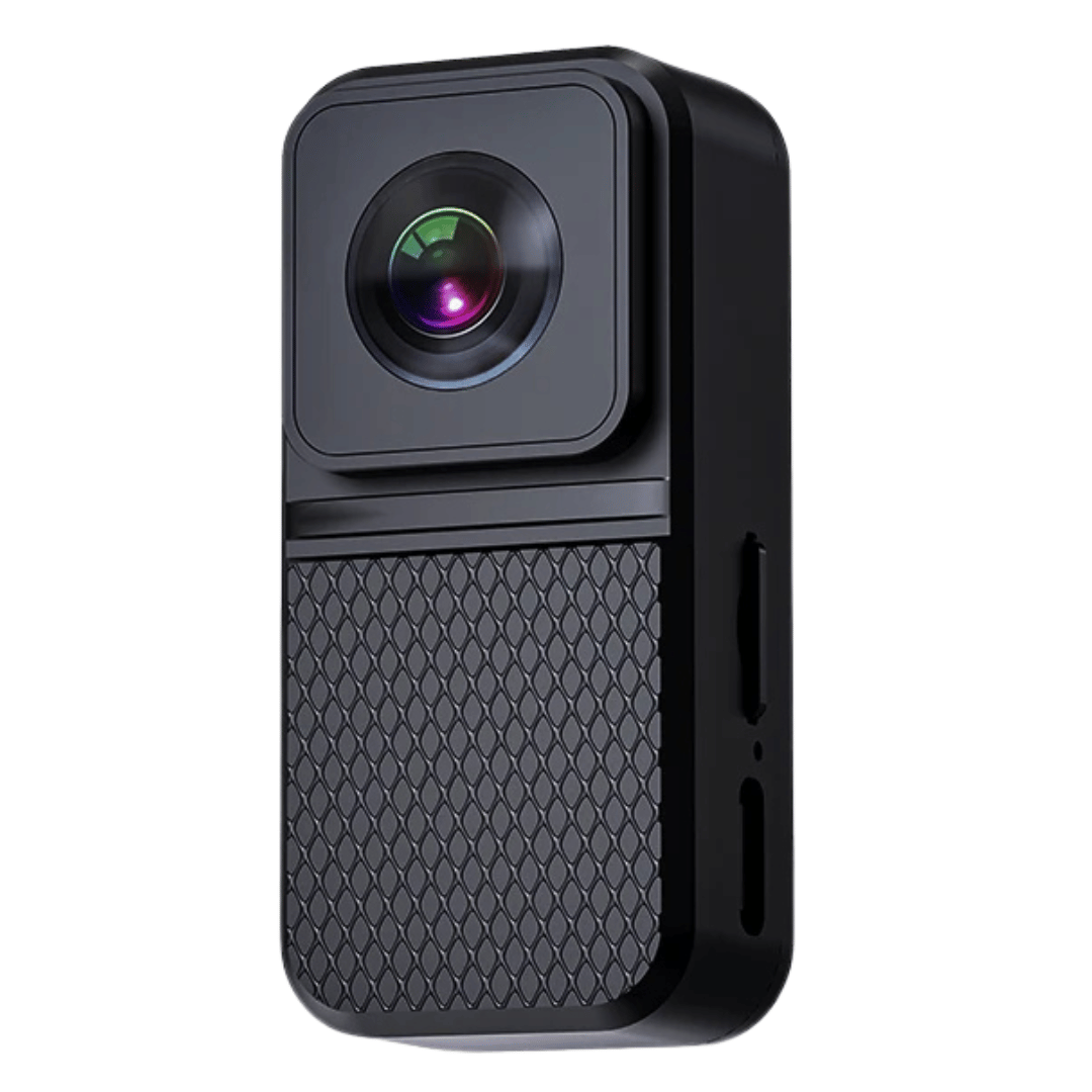 "HD Pet Collar Camera with 160° lens for dogs & cats, capturing adventures in 1080P. Lightweight, compact, easy to attach."
