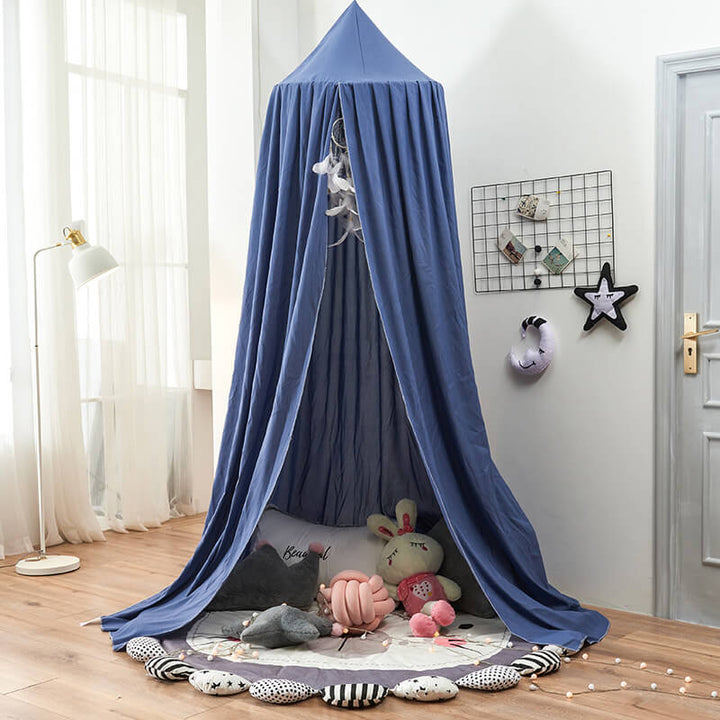 "Light green children's blackout bed canopy; elegant polyester fabric; blocks light; ideal for cribs, creating a cozy vibe."