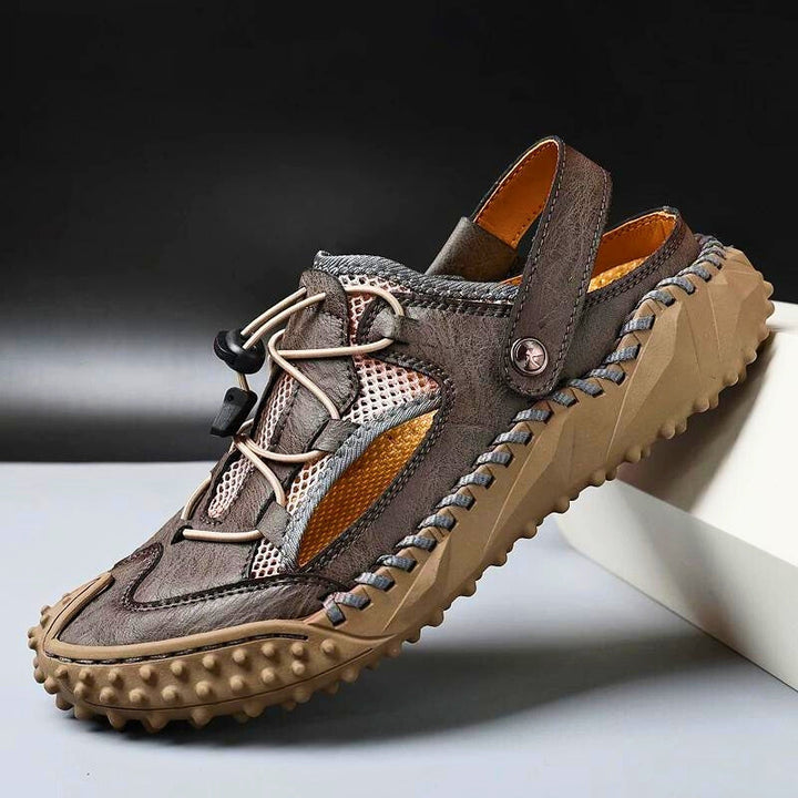 "Men's adjustable sporty sandals with cushioned sole, rugged design, and versatile colors for outdoor adventures."