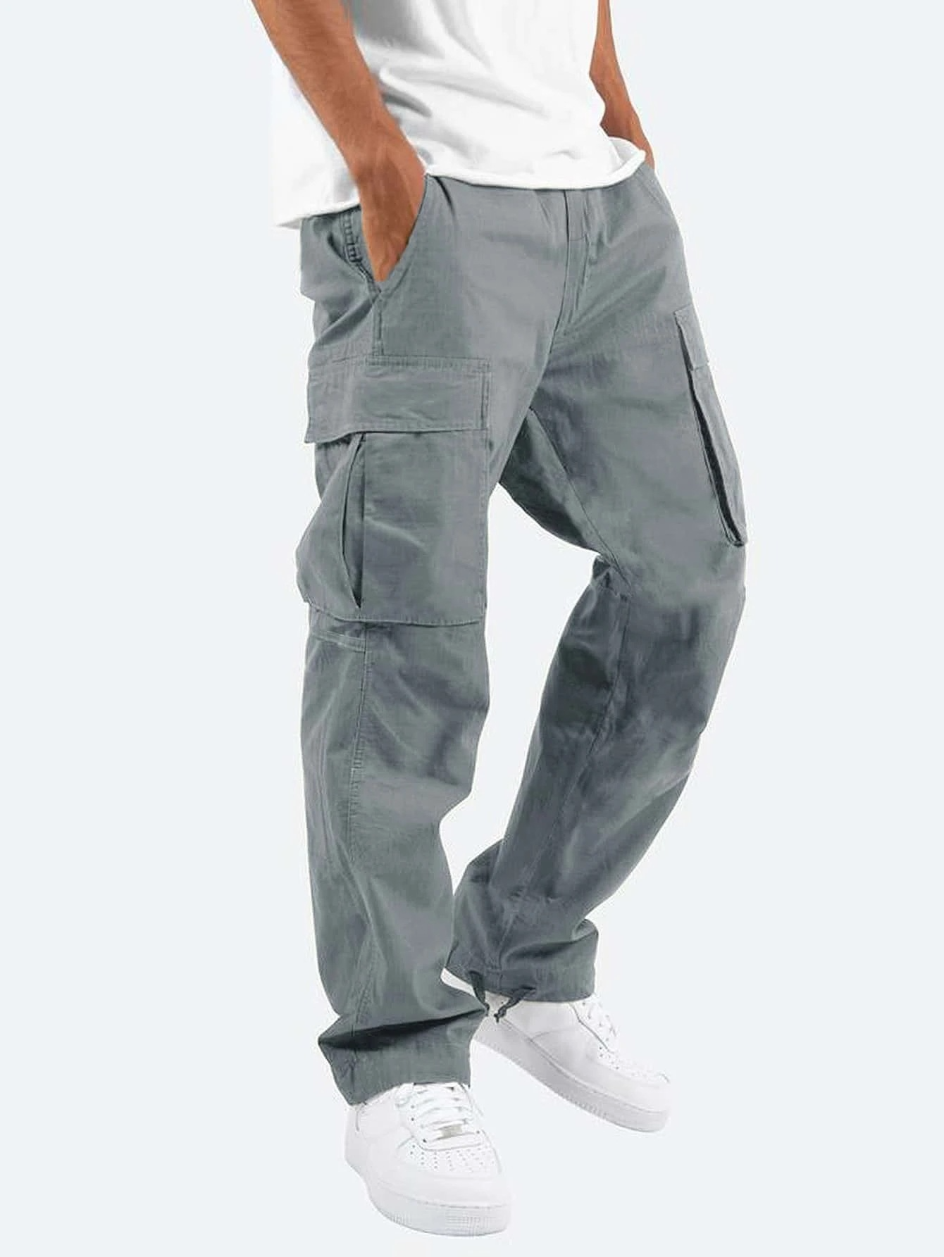 Men's cargo pants, beige, relaxed fit, multi-pocket design for style and utility; ideal for versatile, comfortable wear.