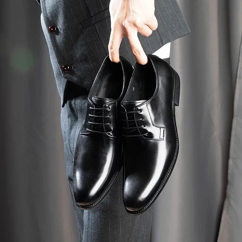 "Men's genuine leather dress shoes, Elithro Series, with premium craftsmanship and elegant, sophisticated design."