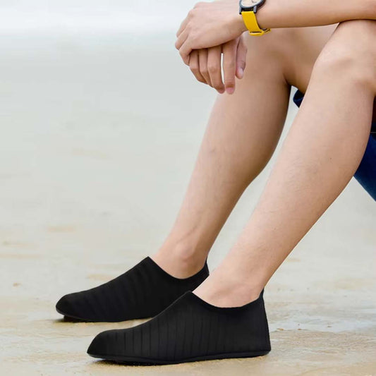 "Men's water-resistant swimming shoes with non-slip soles, lightweight design, ideal for pools and water sports."