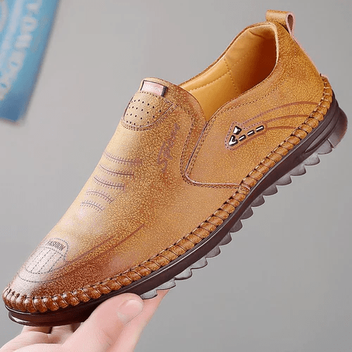 "Orthopedic men's shoes with breathable mesh, air-cushioned sole, stylish black design. Ideal for all-day comfort."