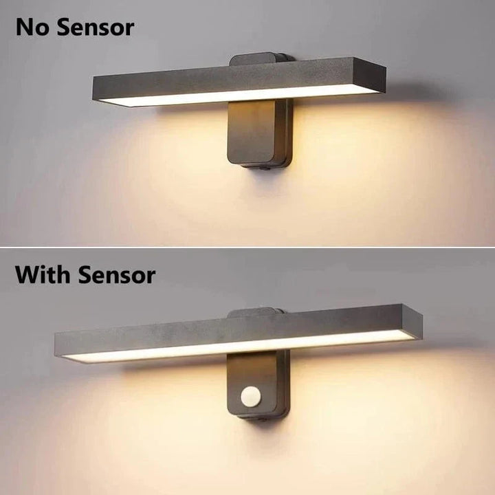 "Outdoor PIR motion sensor wall light, black aluminium, IP65 waterproof, rotatable design, warm white glow, modern style."