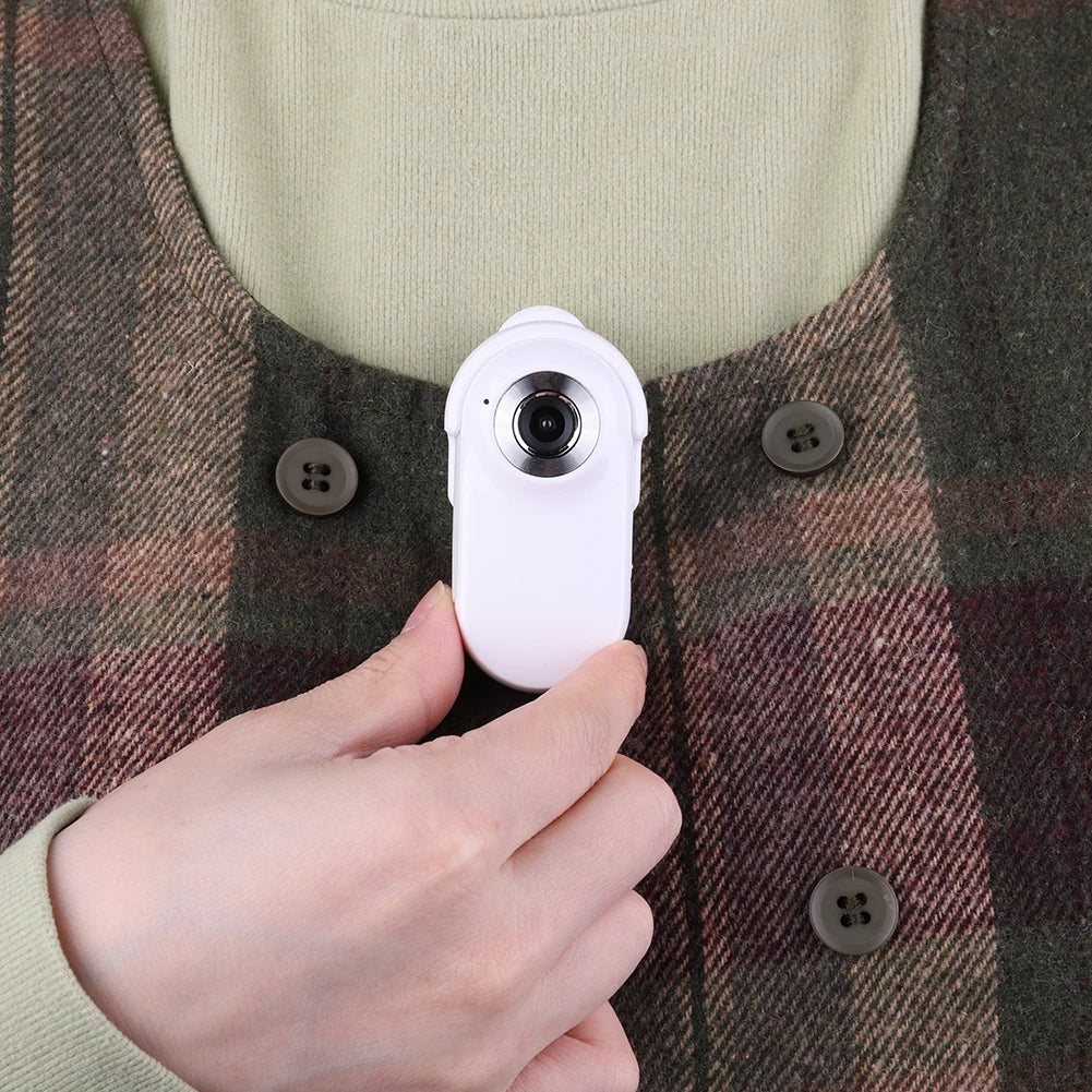 "Pet collar camera with 160° wide-angle lens and HD 1080P video, designed for cats and dogs, fits comfortably on collars."