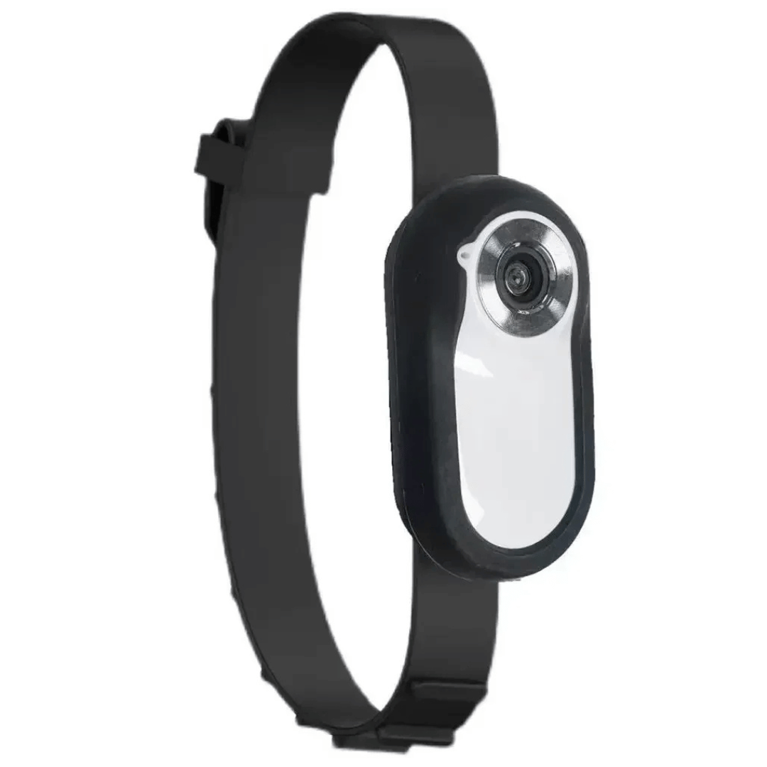 "Pet collar camera with 160° wide-angle lens and HD 1080P video, designed for cats and dogs, fits comfortably on collars."