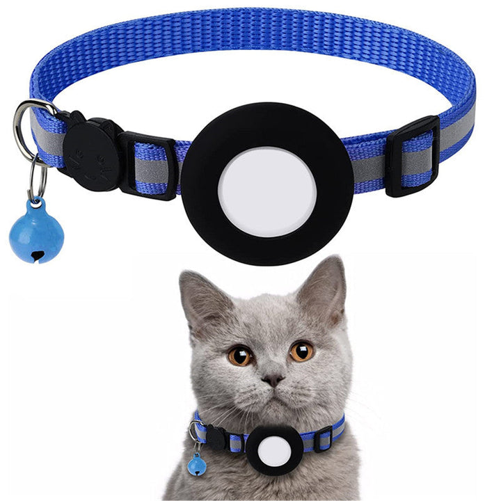 Reflective adjustable cat collar with AirTag holder, lightweight design, and reflective stripes for low-light safety.