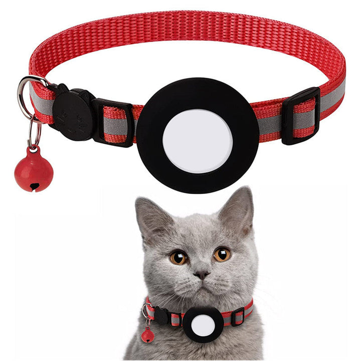Reflective adjustable cat collar with AirTag holder, lightweight design, and reflective stripes for low-light safety.