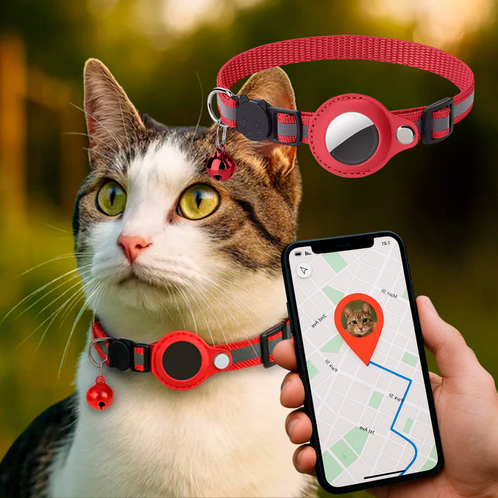 "Reflective cat GPS tracker collar with quick release, enhances safety and visibility for your pet's outdoor adventures."