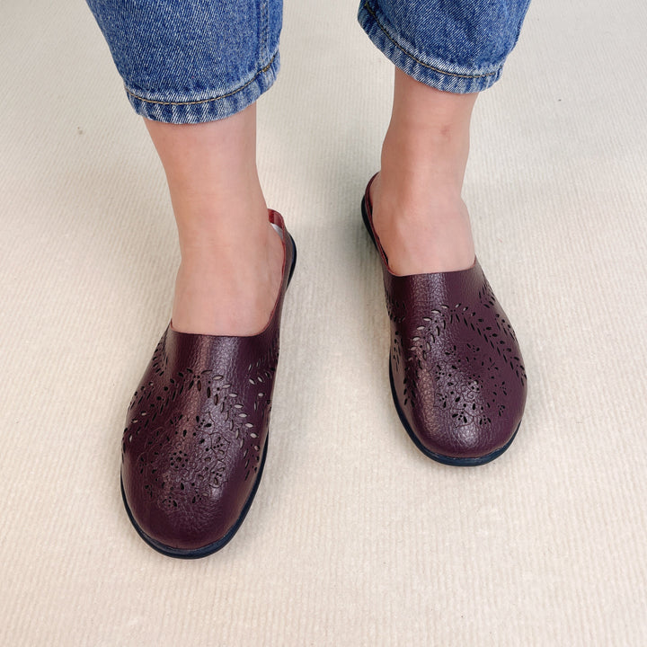 Women's breathable lightweight slippers, soft cushioned footbed, airy design, versatile colors, perfect for comfort and style