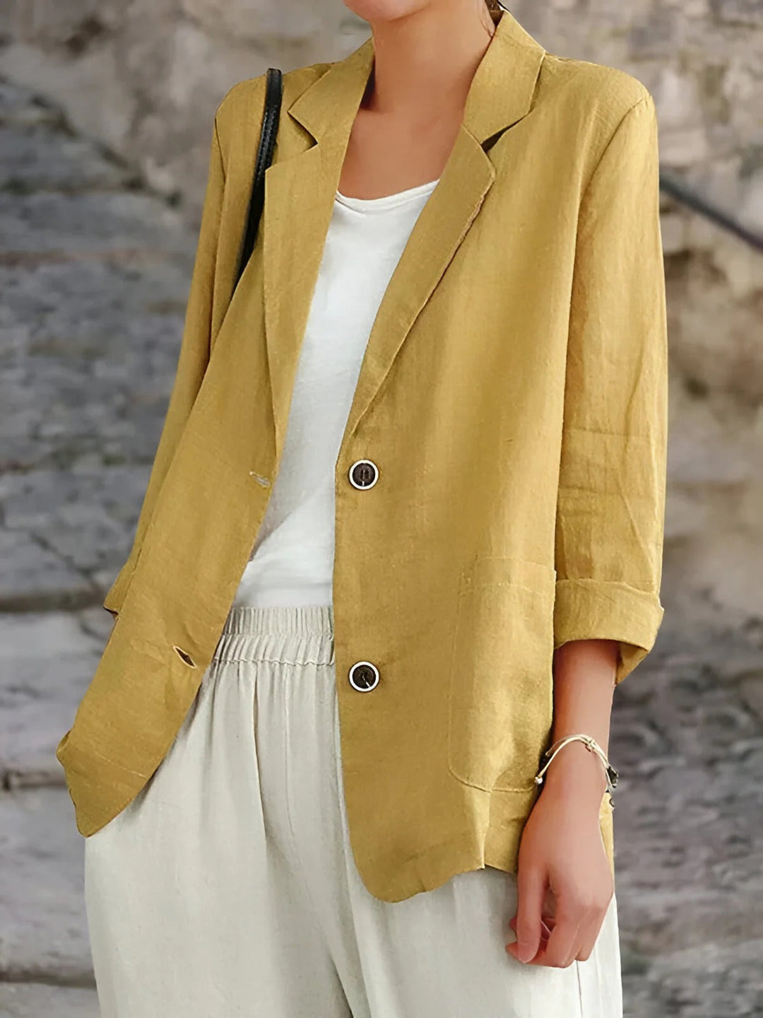 "Women's linen casual blazer in breathable fabric, lightweight, versatile design; perfect for work or casual outings."