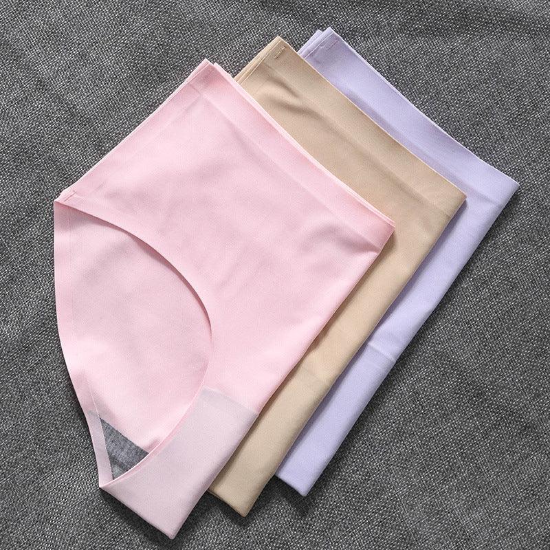 "Women's seamless silky briefs 5-pack, sleek design, invisible support, soft fabric, comfortable fit, no visible lines"