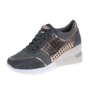 "Women's sneakers with hidden wedge heel, breathable mesh design, lace-up, in various colors, chic and comfortable."