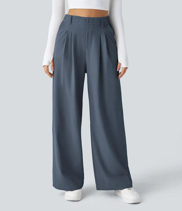 Women's stretch trousers, black, smooth fabric, tailored fit, flexible style, ideal for casual to formal outfits.