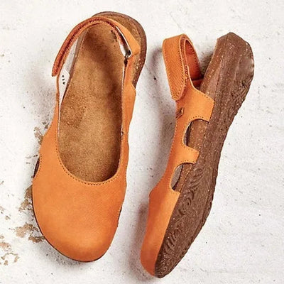 Women's supportive summer sandals with adjustable straps, featuring ergonomic arch support and breathable design.